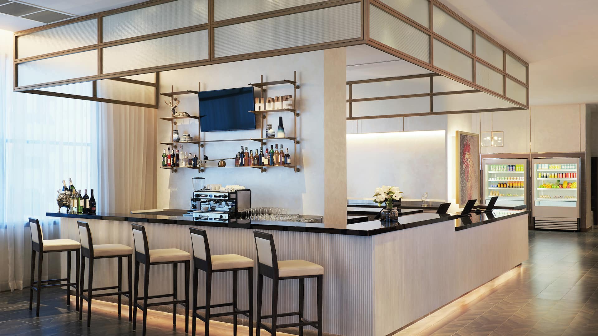 Hyatt Place Bangkok Sukhumvit Coffee to Cocktails