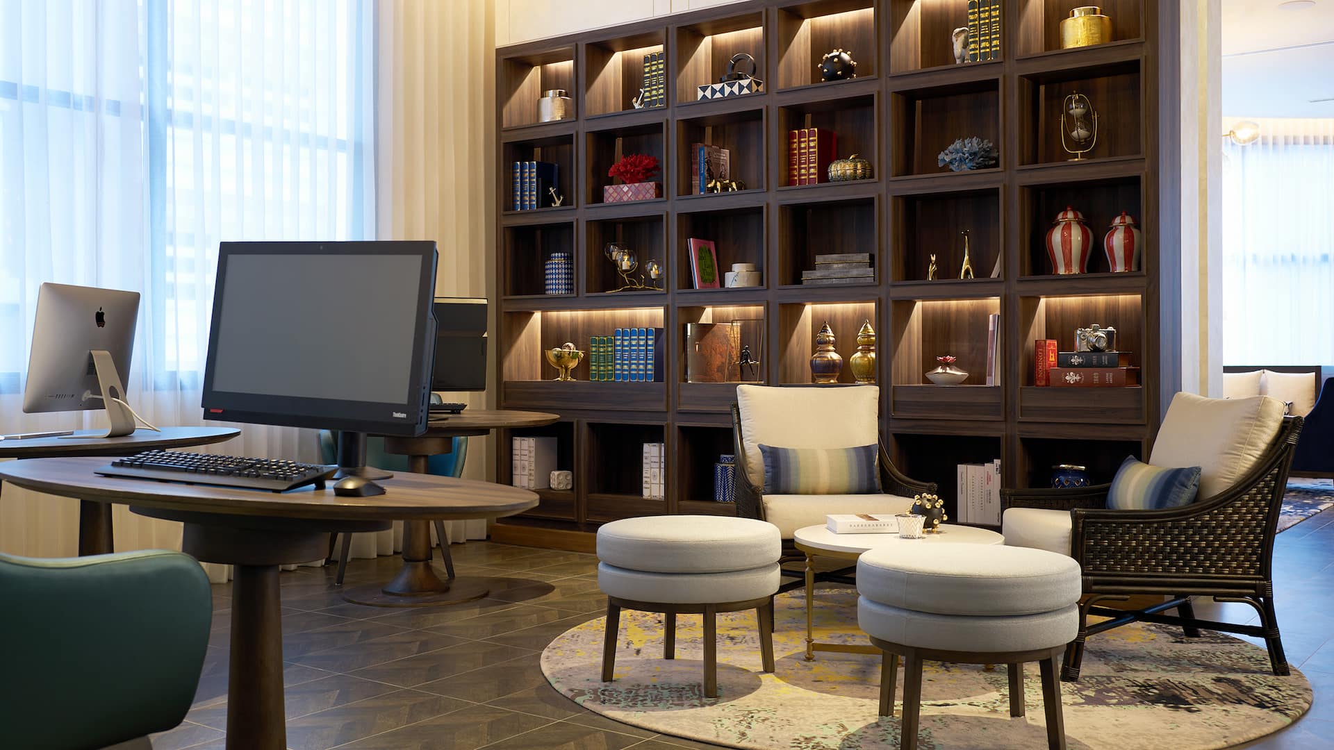 Hyatt Place Bangkok Sukhumvit Gallery Business