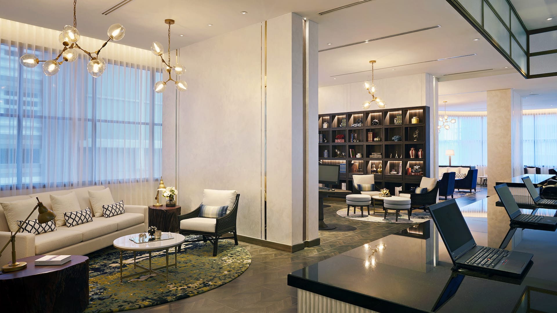 Hyatt Place Bangkok Sukhumvit Gallery Stand