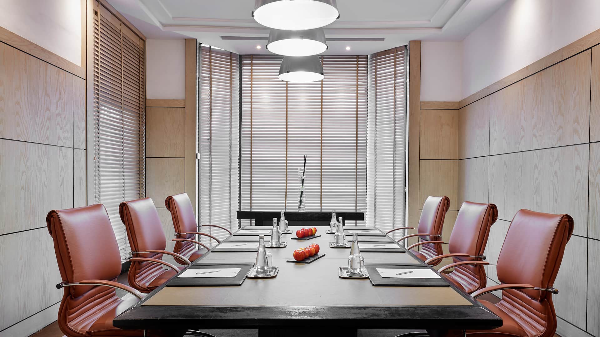 1 de 1 Hyatt Regency Casablanca Meeting Room Longchamps