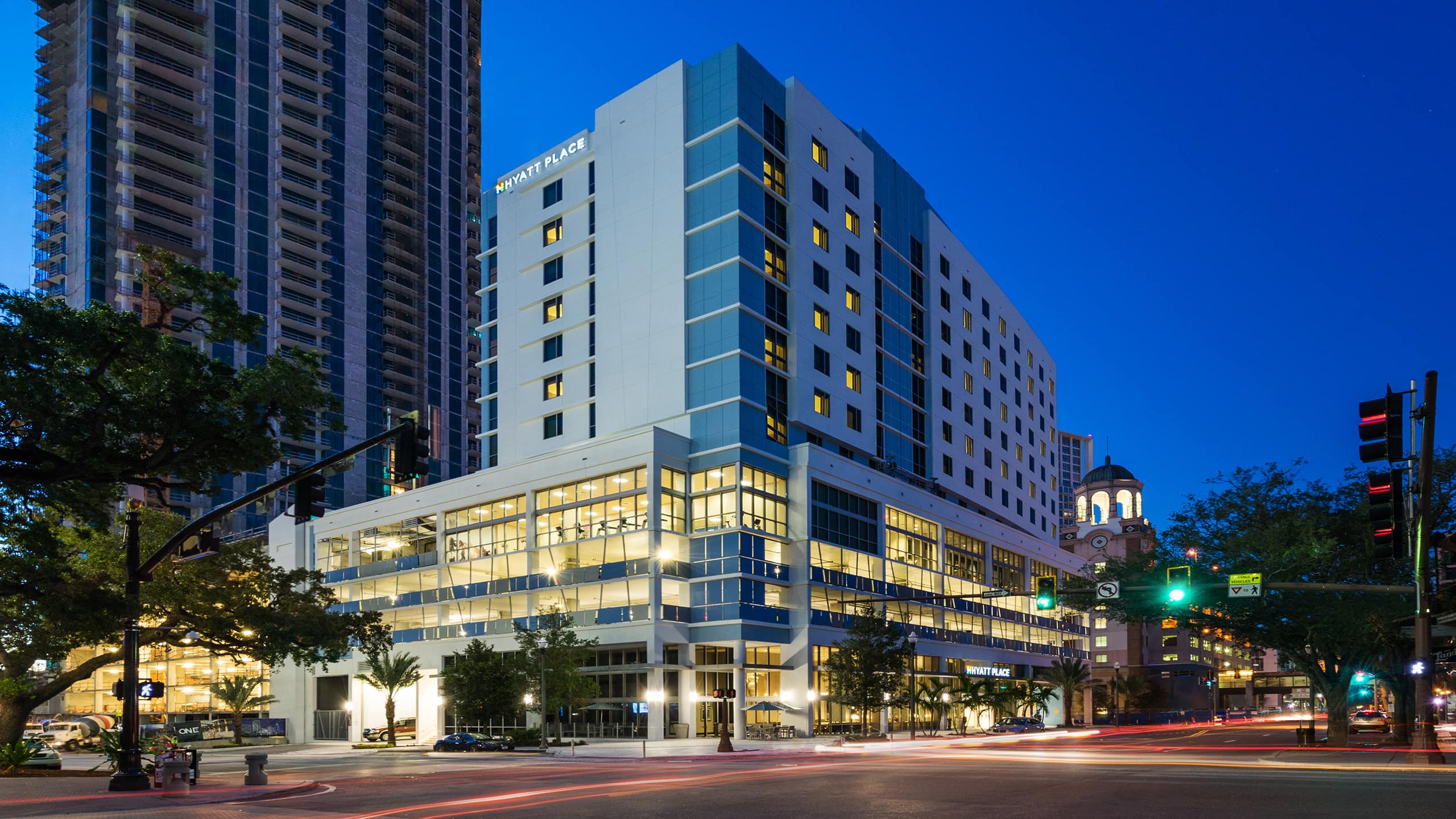 Photos Reviews Hyatt Place St Petersburg Downtown   Hyatt Place St Petersburg Downtown P002 Exterior Evening.16x9 