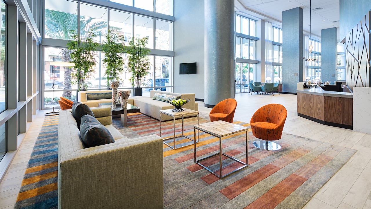 Hyatt Place St. Petersburg/Downtown Lobby