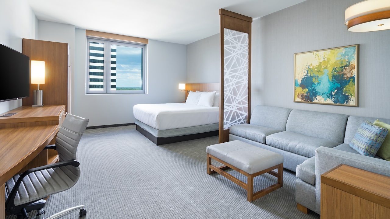 Hyatt Place St. Petersburg/Downtown King