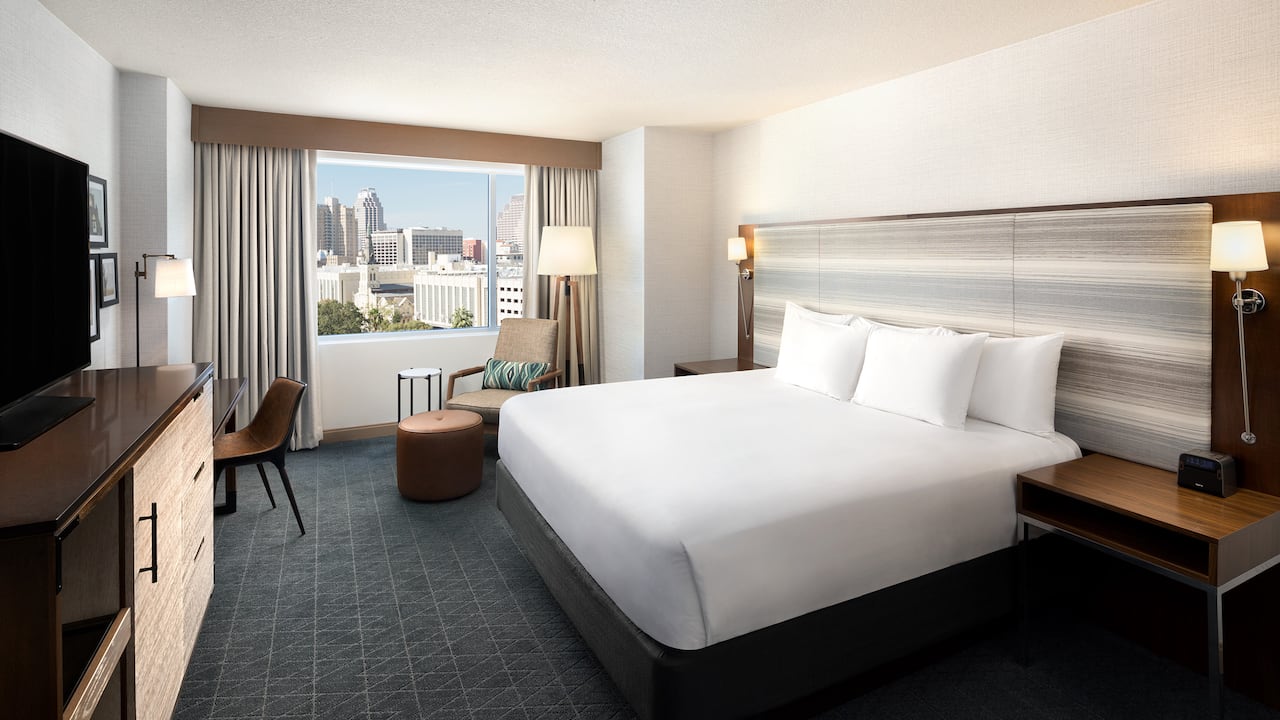 King Room with City View Grand Hyatt San Antonio