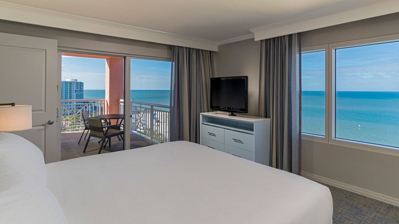 Hotel Suites with Balconies | Hyatt Regency Clearwater ...