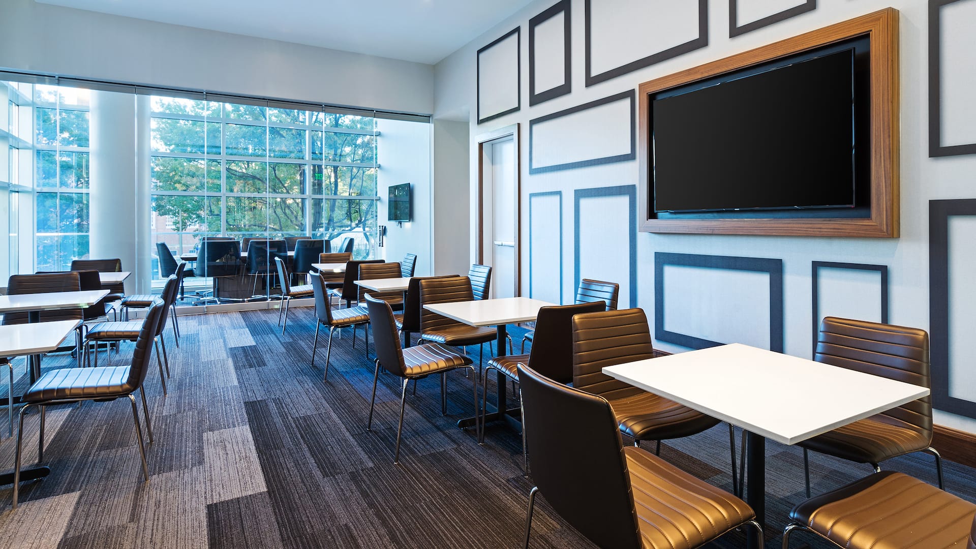 Hyatt House Washington DC / The Wharf Breakfast Seating