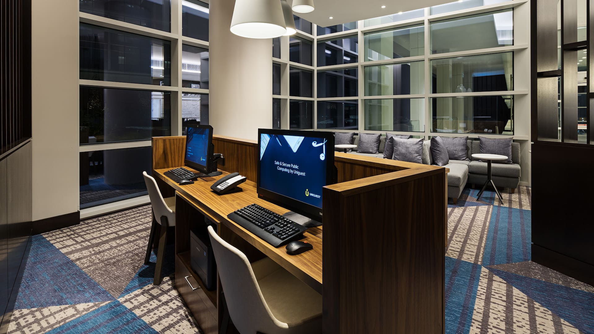 Hyatt House Washington DC / The Wharf Business Center