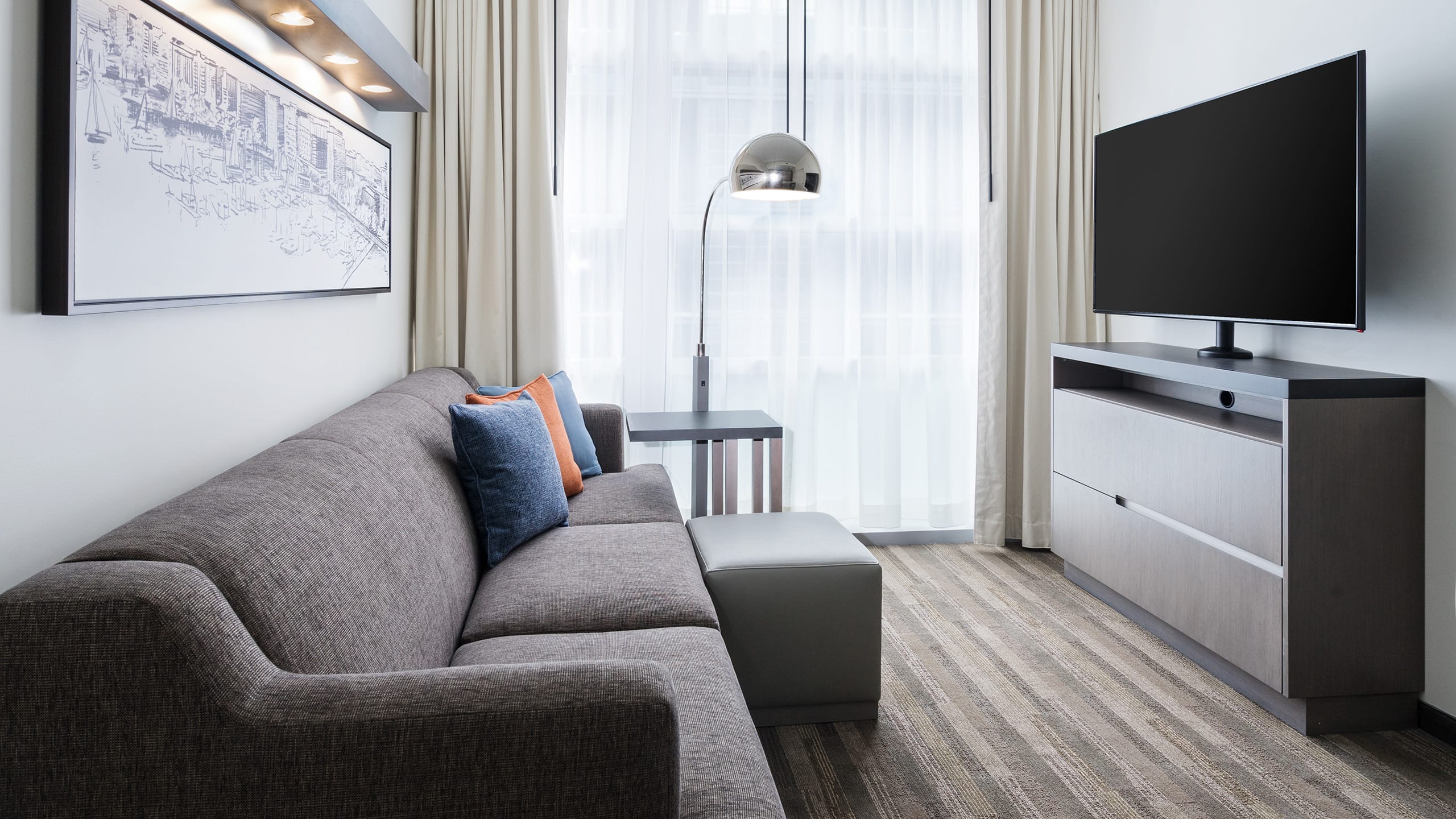 D C Hotel On The Potomac River Hyatt House Washington Dc Wharf