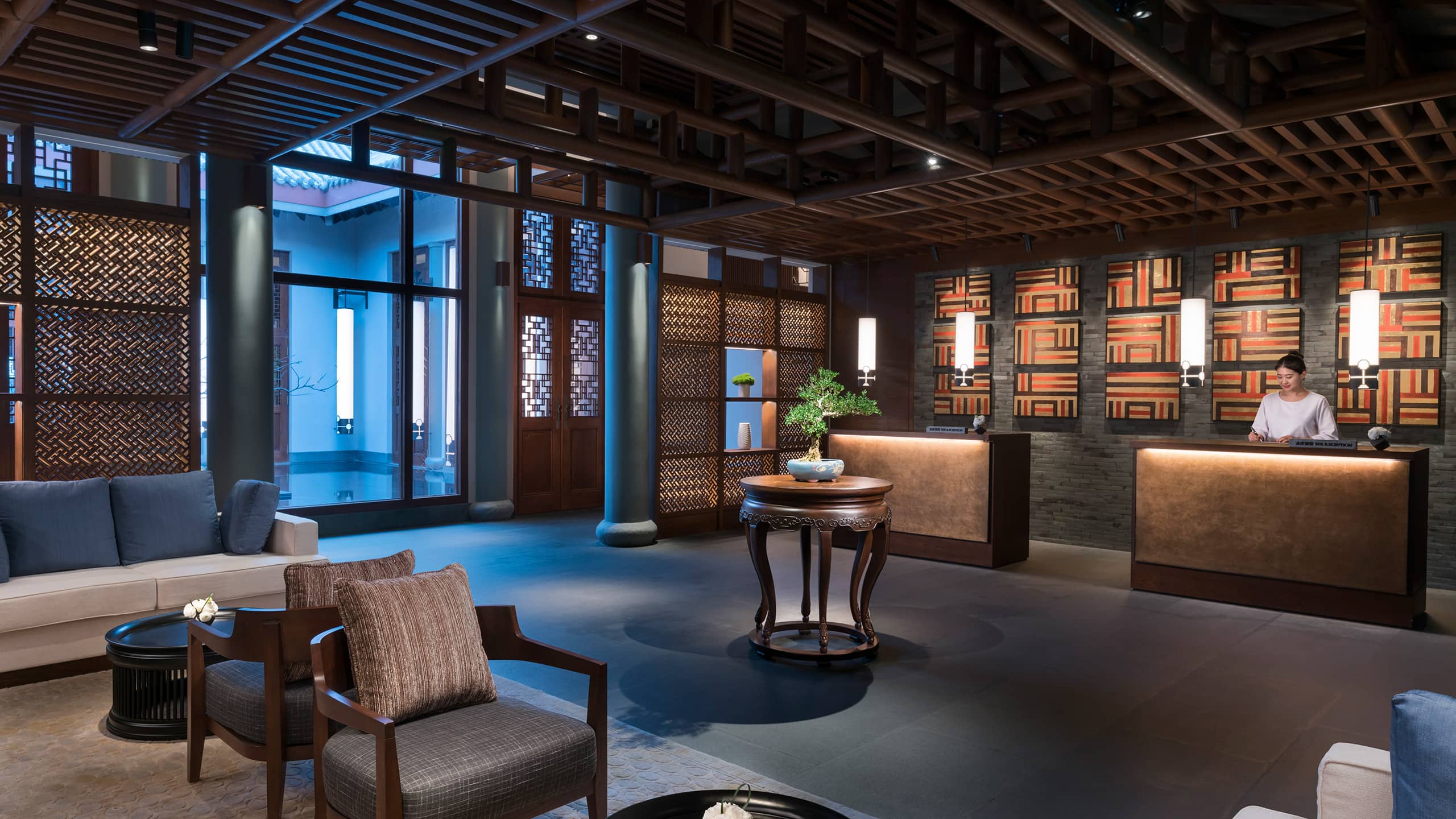 Park Hyatt Sanya Sunny Bay Resort Spa Reception with Associate