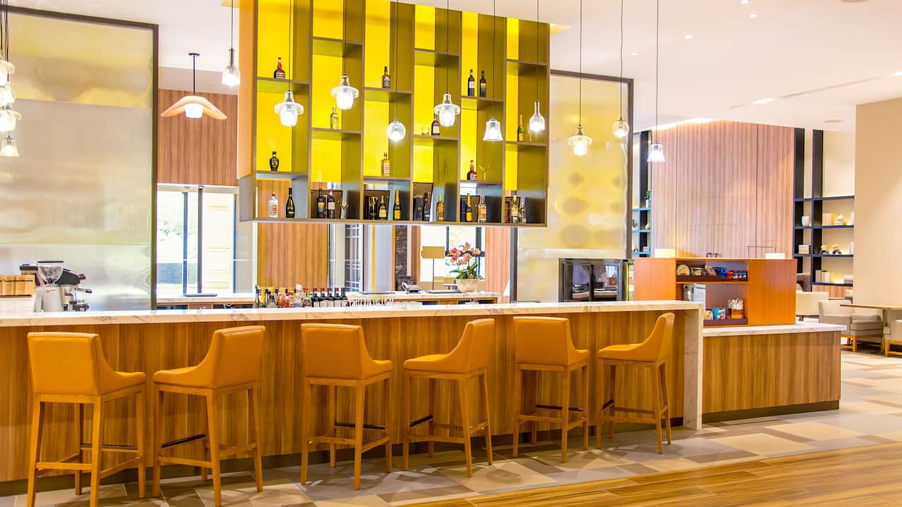 Gallery bar