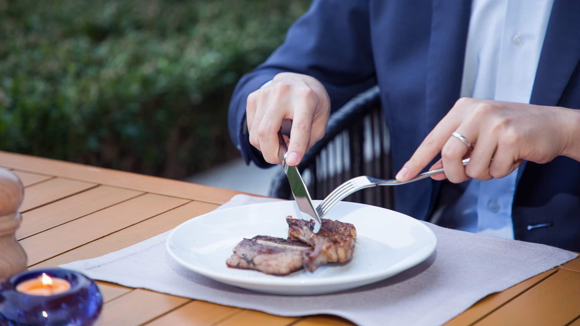 Hyatt Regency Xi'an Dining Couple