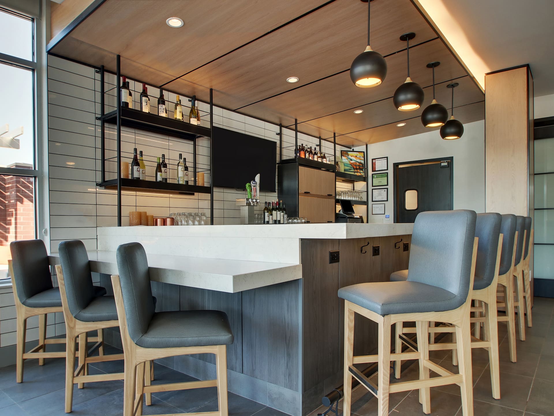 Hyatt House Chicago / Oak Brook H Bar