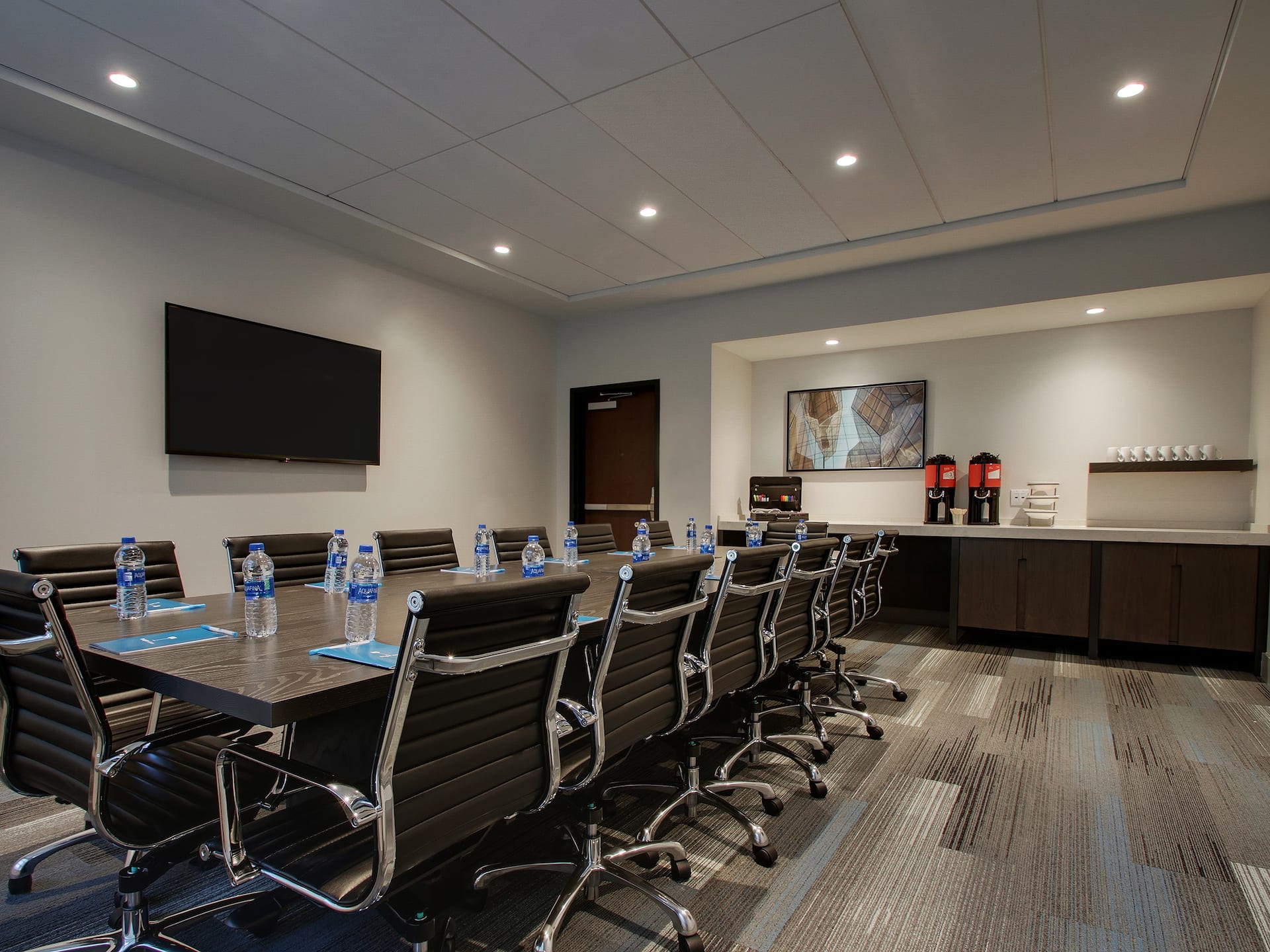 Hyatt House Chicago / Oak Brook Boardroom