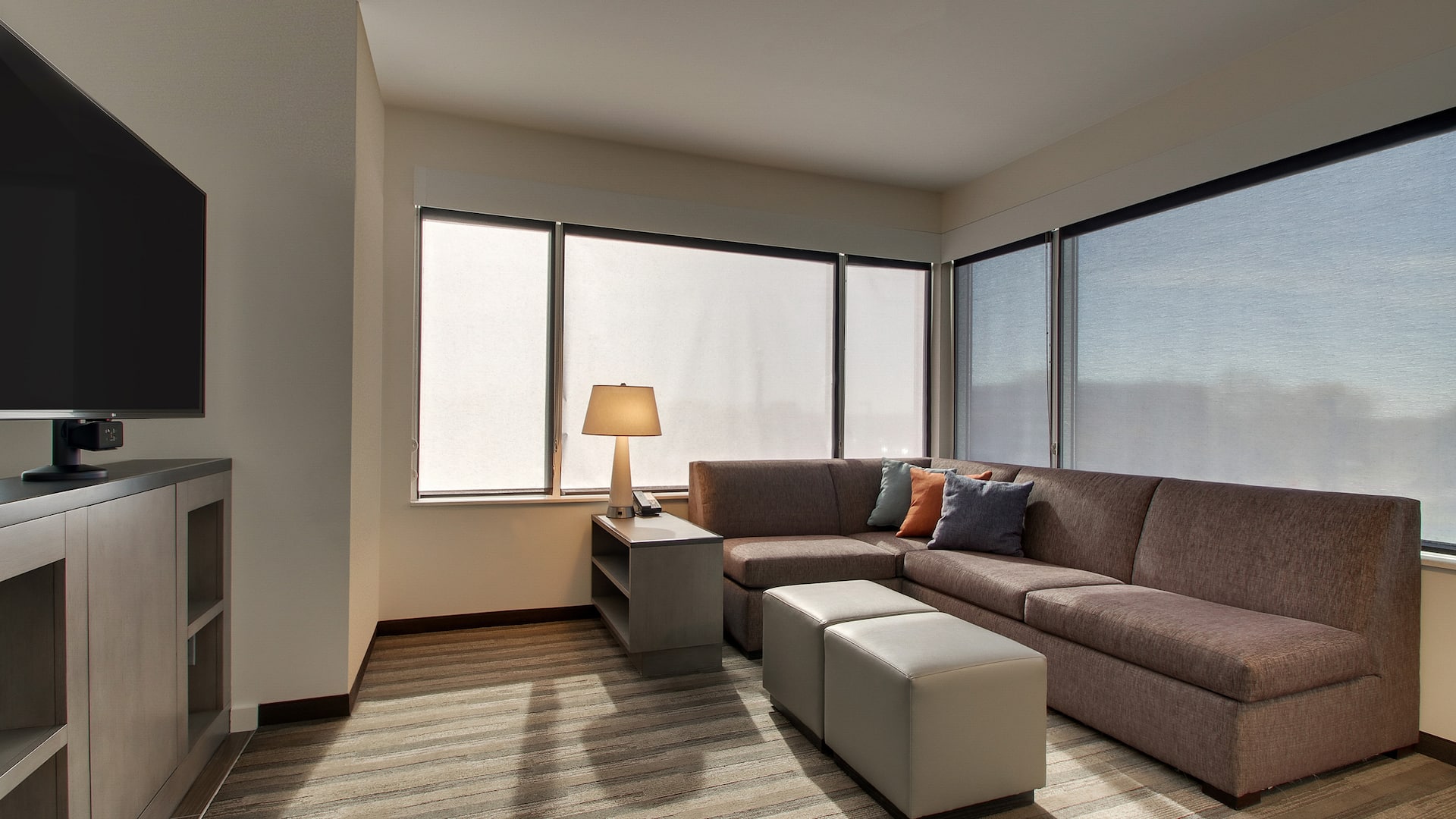 Hyatt House Chicago / Oak Brook One Bedroom Suite ADA Living Room