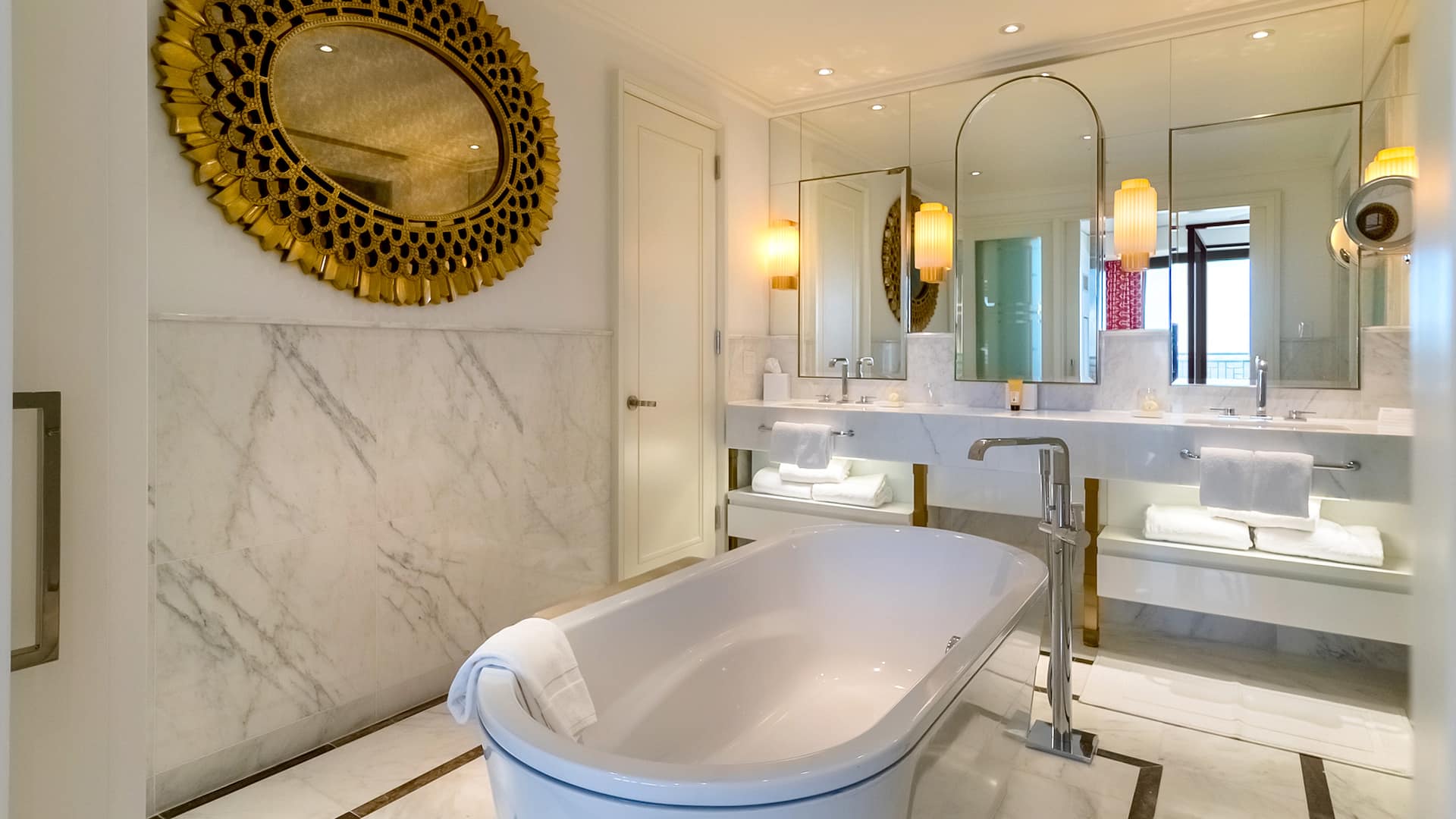 6/8 east tower suite bathroom