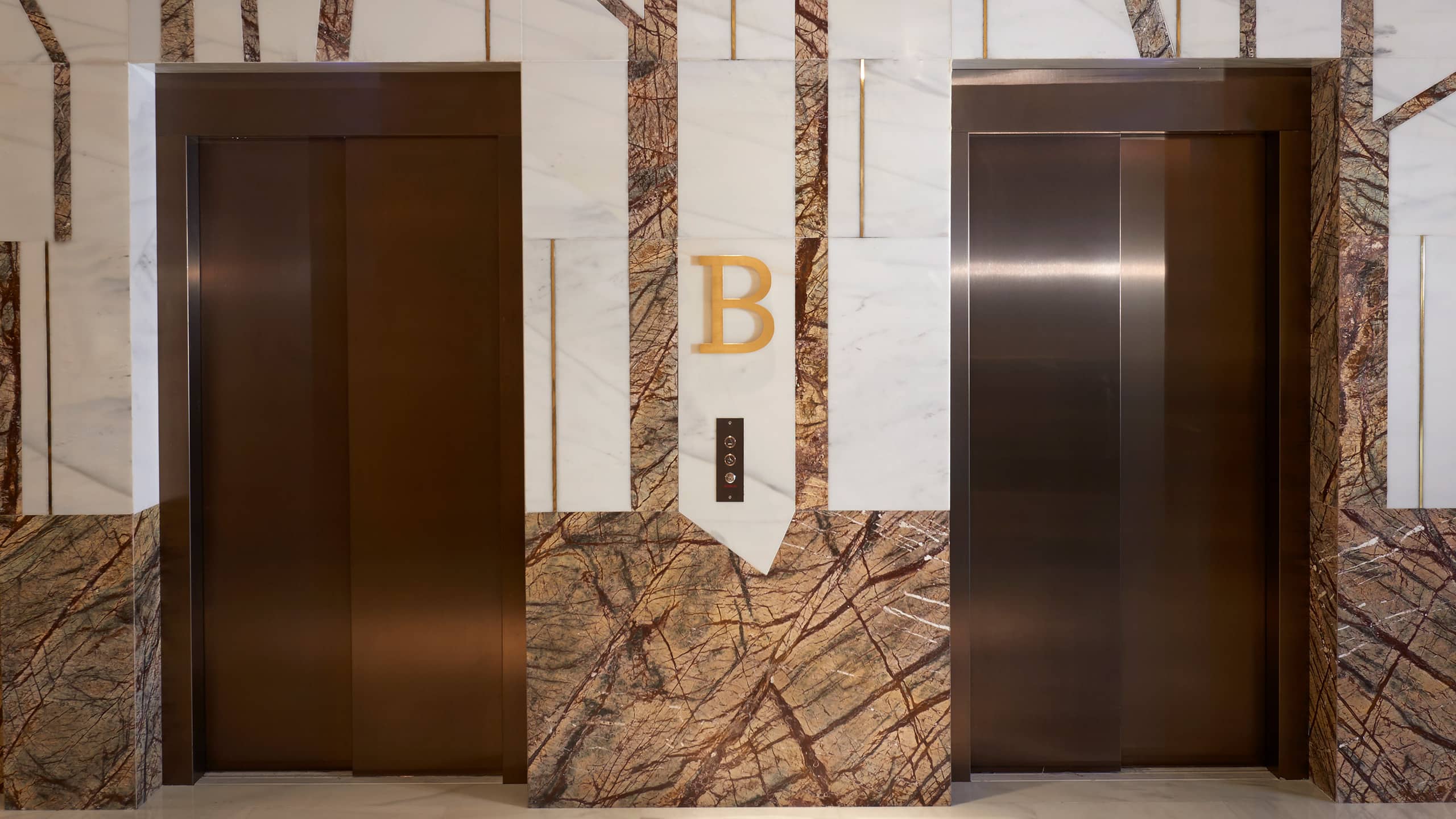 Hyatt Centric Gran Via Madrid Elevator