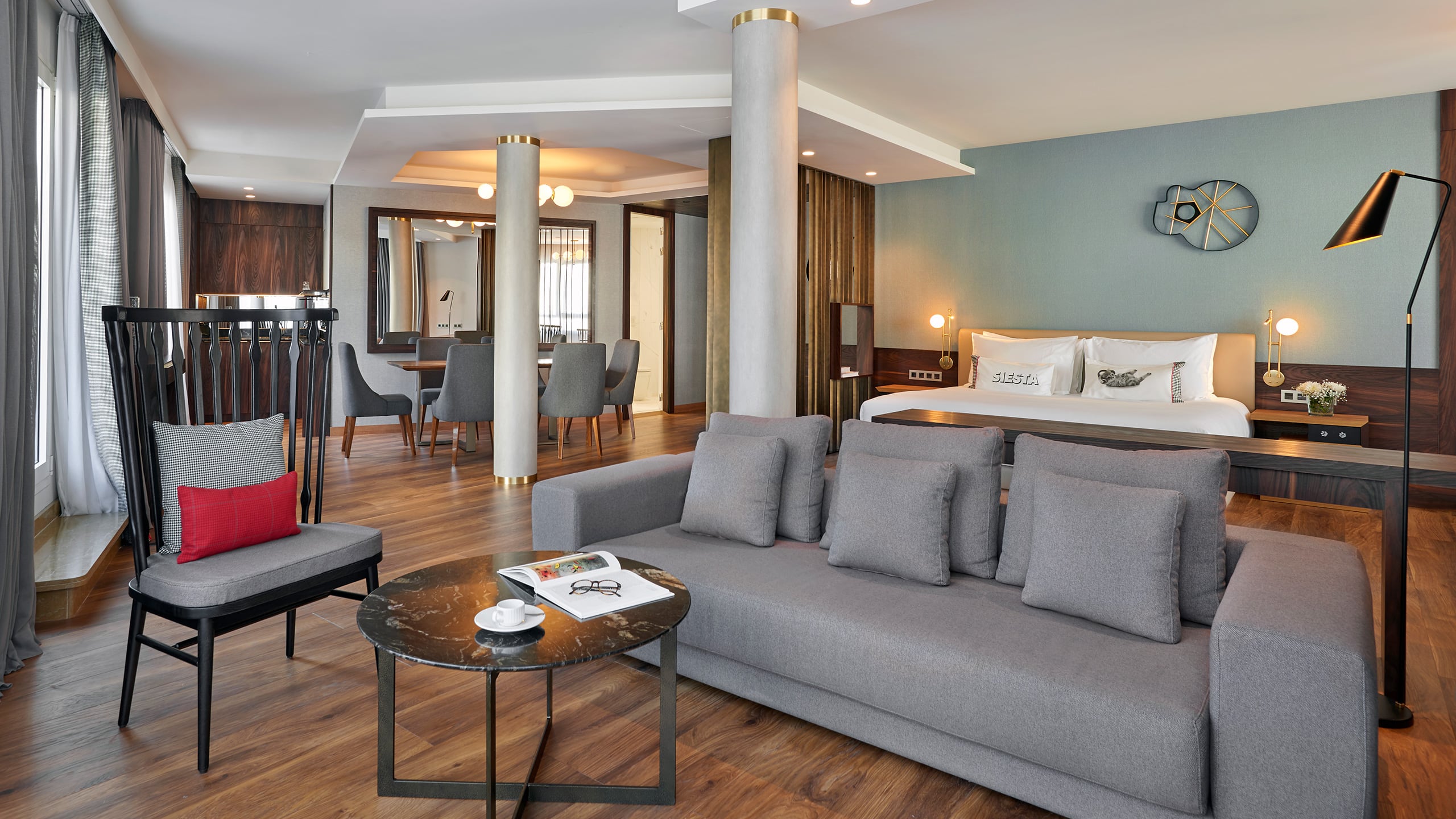 Hyatt Centric Gran Via Madrid Fenix Suite Coffee