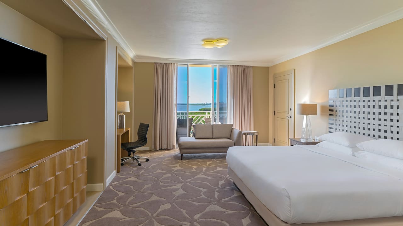 Palm Suite Bedroom