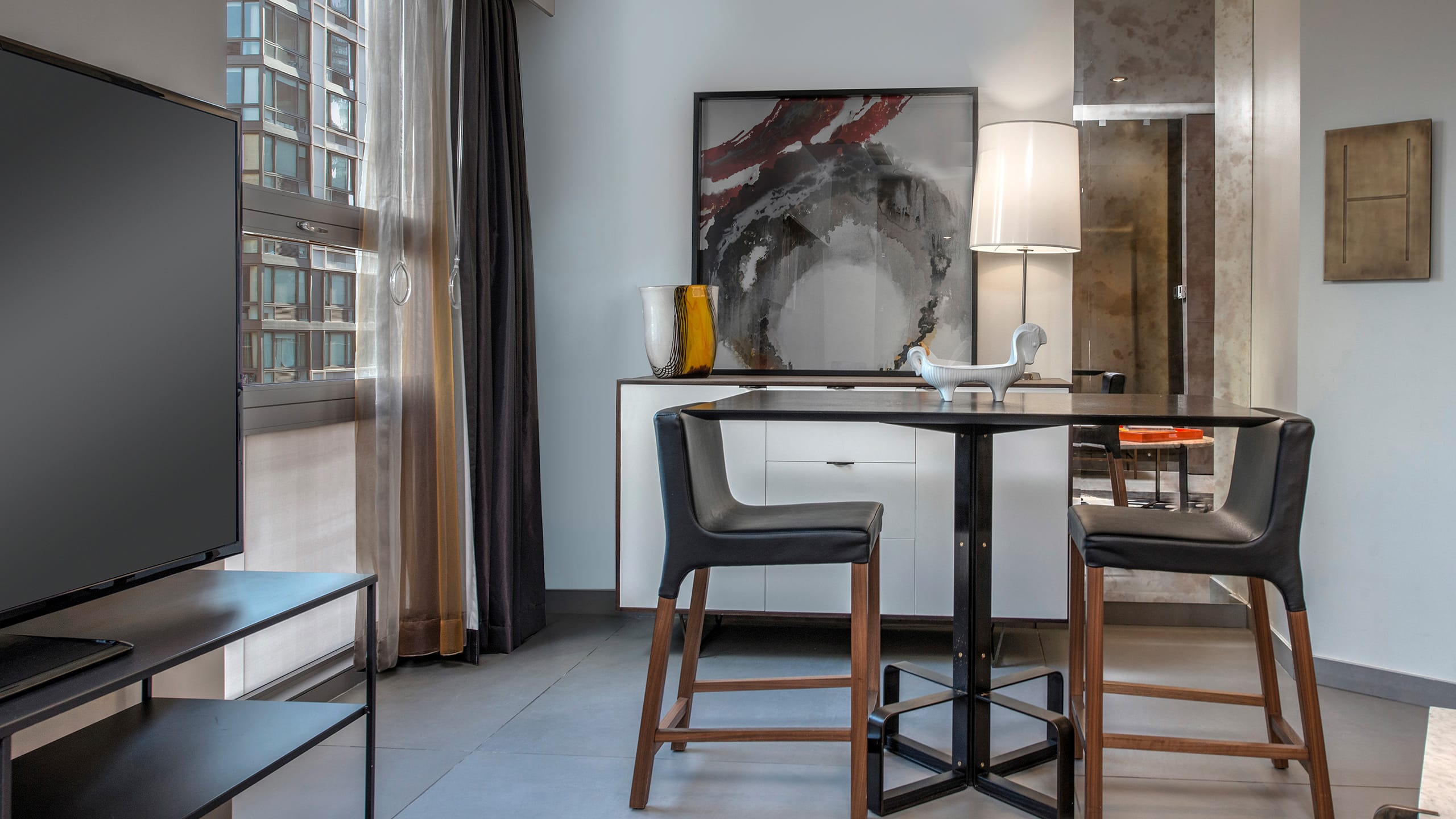 Hyatt Herald Square New York Suite Dining Area