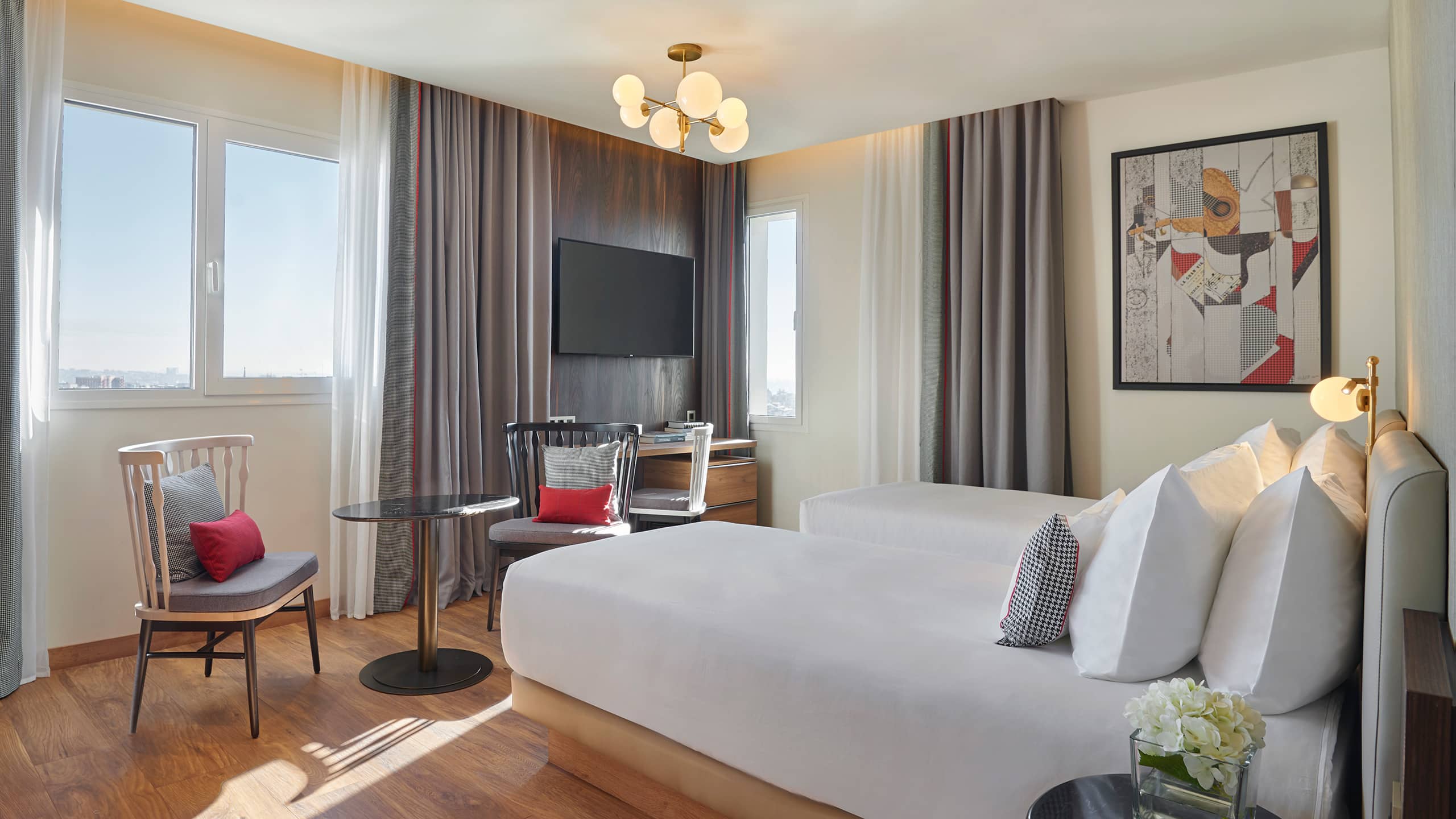 Hyatt Centric Gran Via Madrid Twin Beds Window