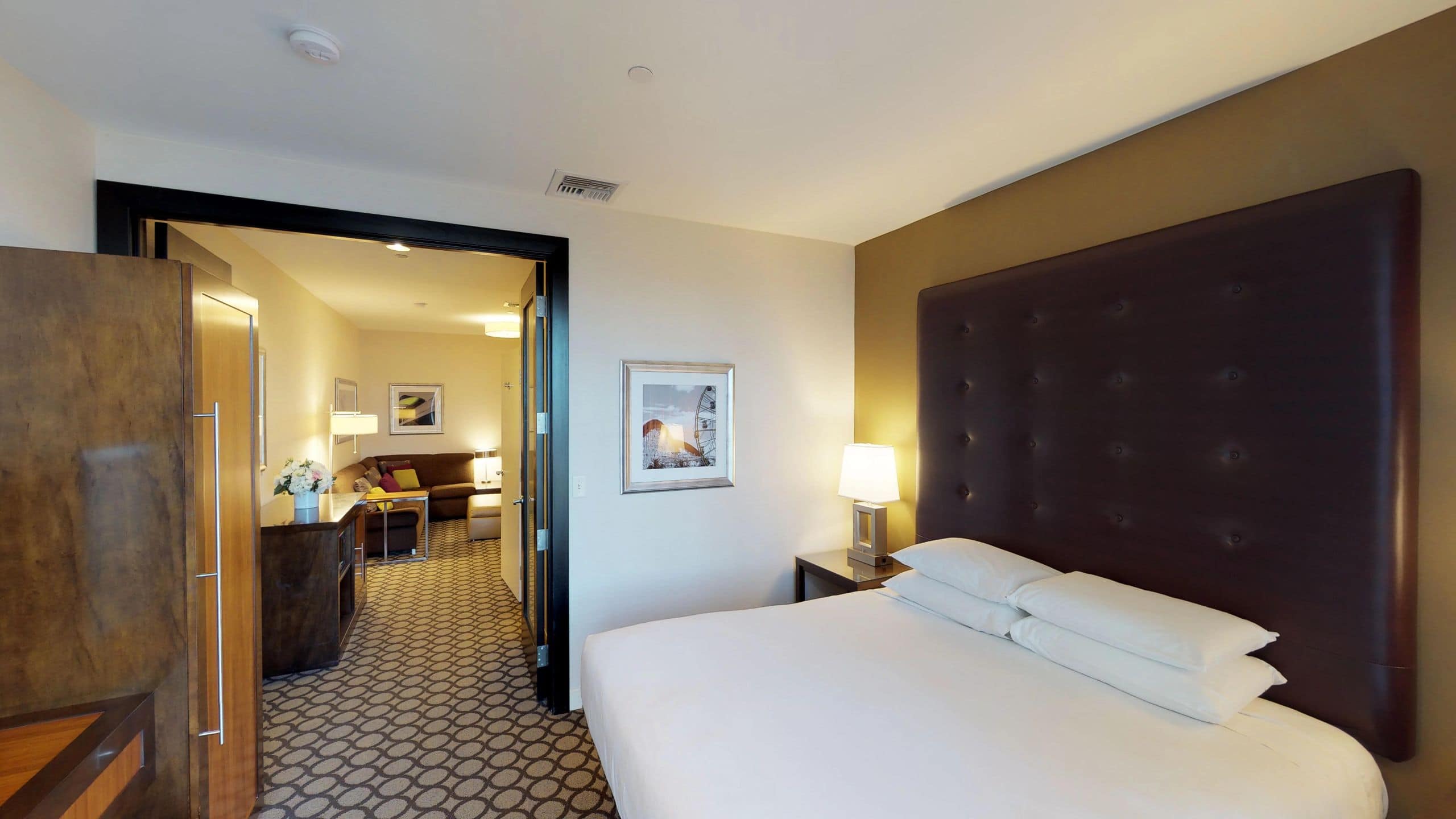 Hyatt Regency Orange County King Suite