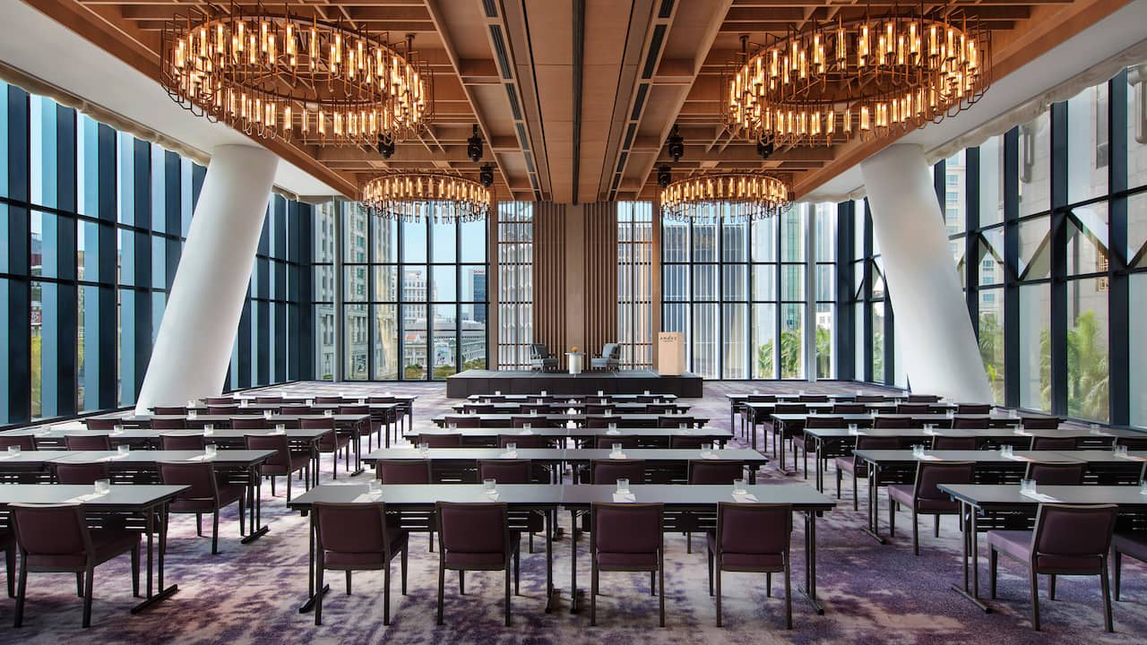 The Glasshouse (Classroom Style Seating) Meetings and Events at Andaz Hotel, Singapore