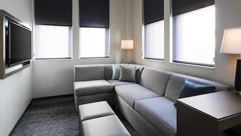 Hotel Photos | Hyatt House Jersey City