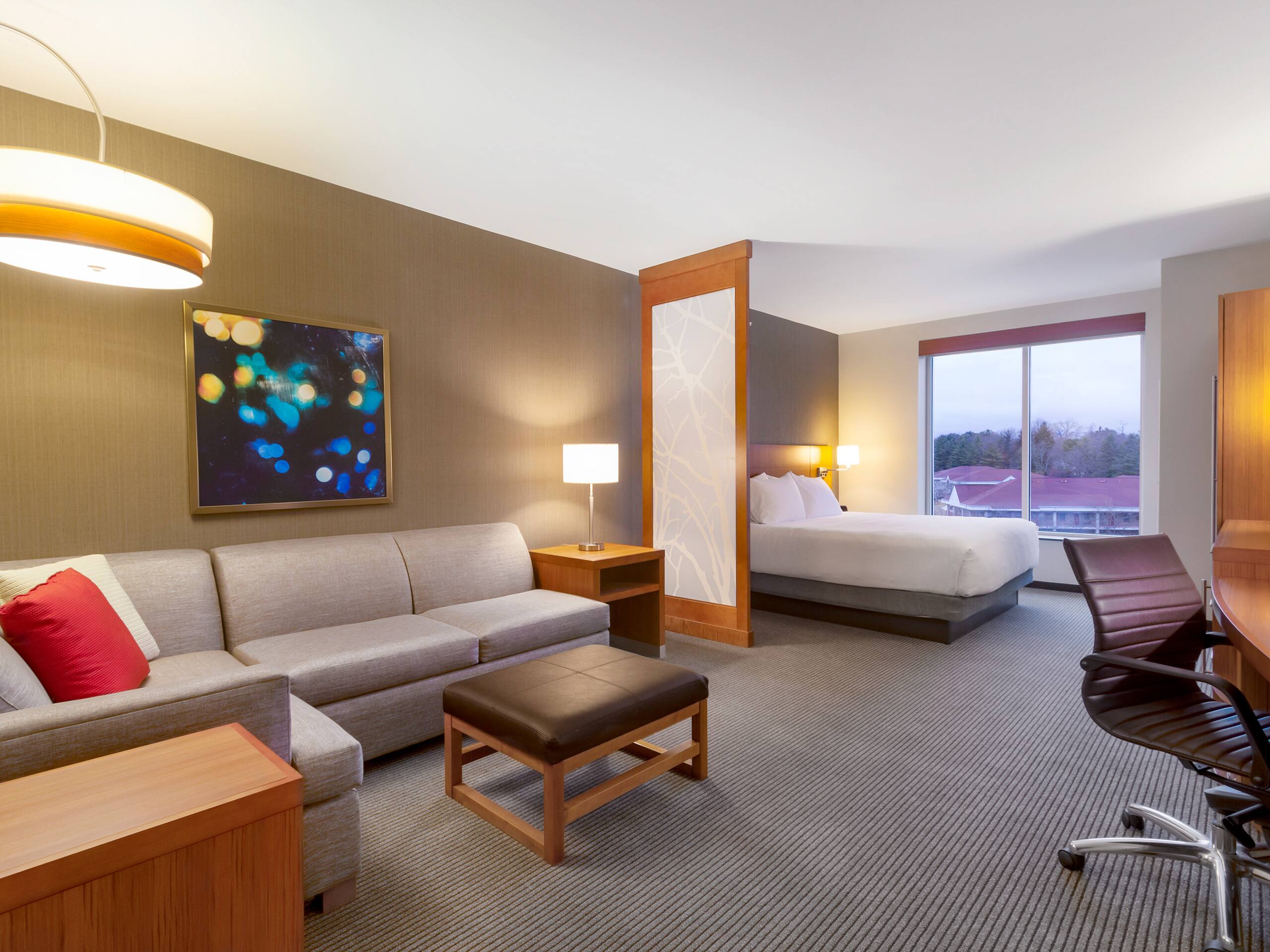 Modern Hotel Rooms Near the New River Valley Mall | Hyatt Place ...