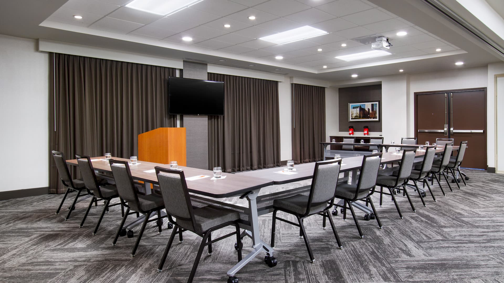 Hyatt Place Blacksburg/University Small U Shape