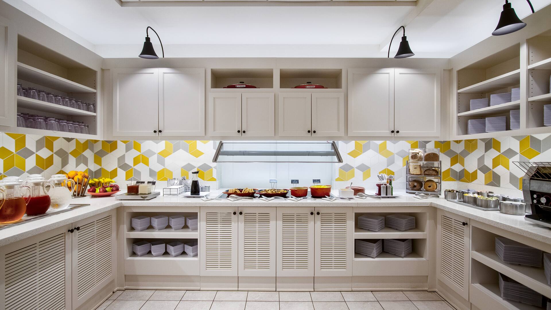 Hyatt Place Blacksburg/University Gallery Kitchen