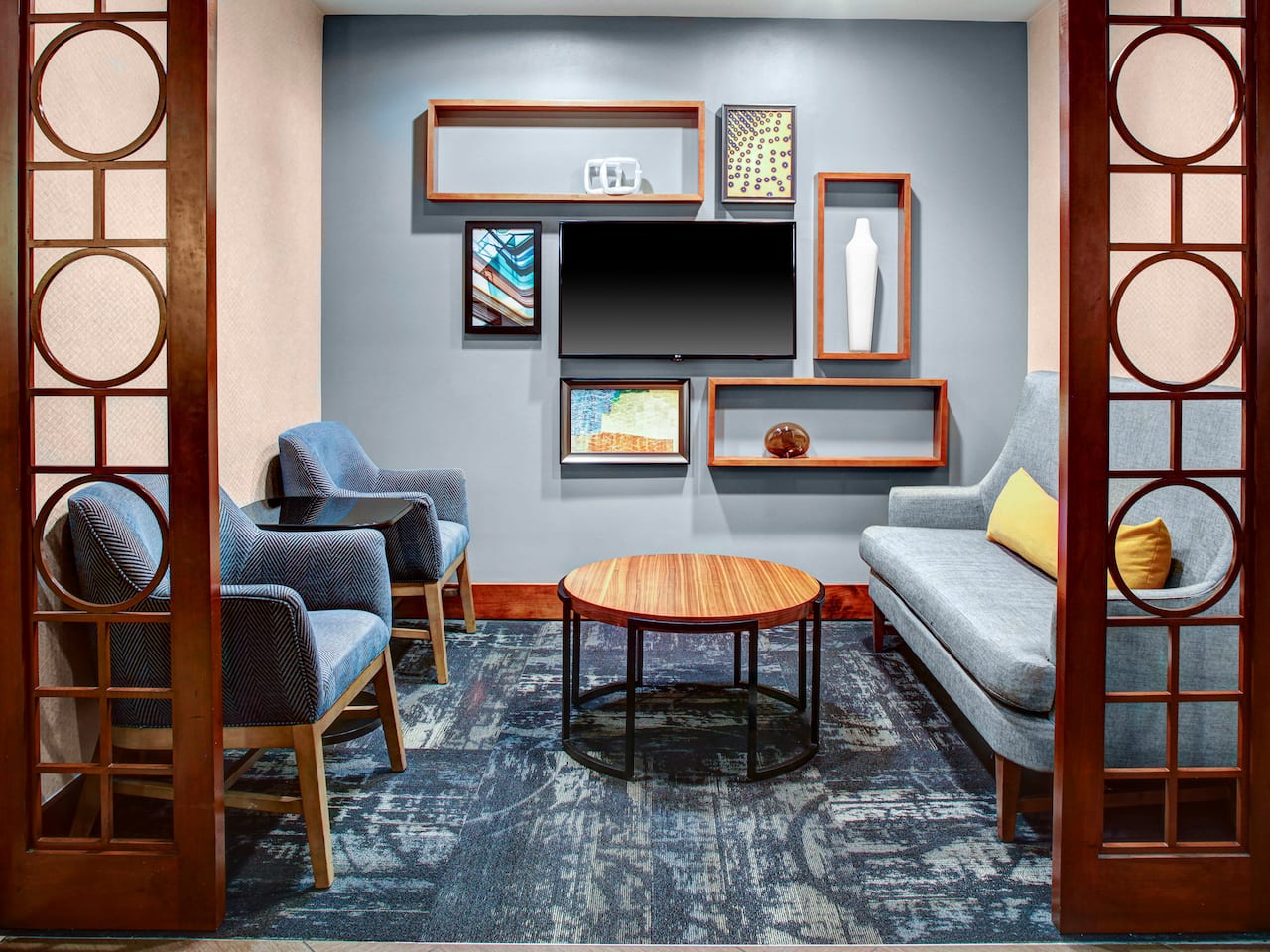 Gallery Den