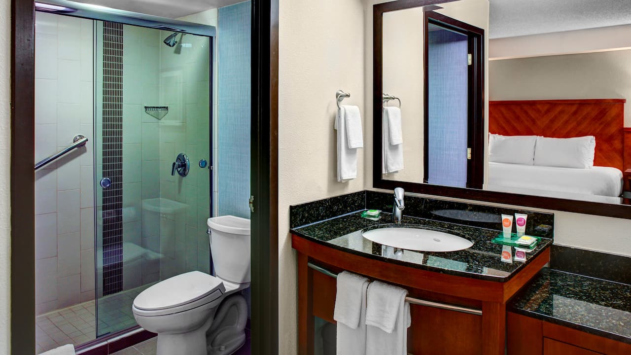 Hotels near Buckhead Atlanta with Guest Walk In Showers at Hyatt Place Atlanta/Buckhead