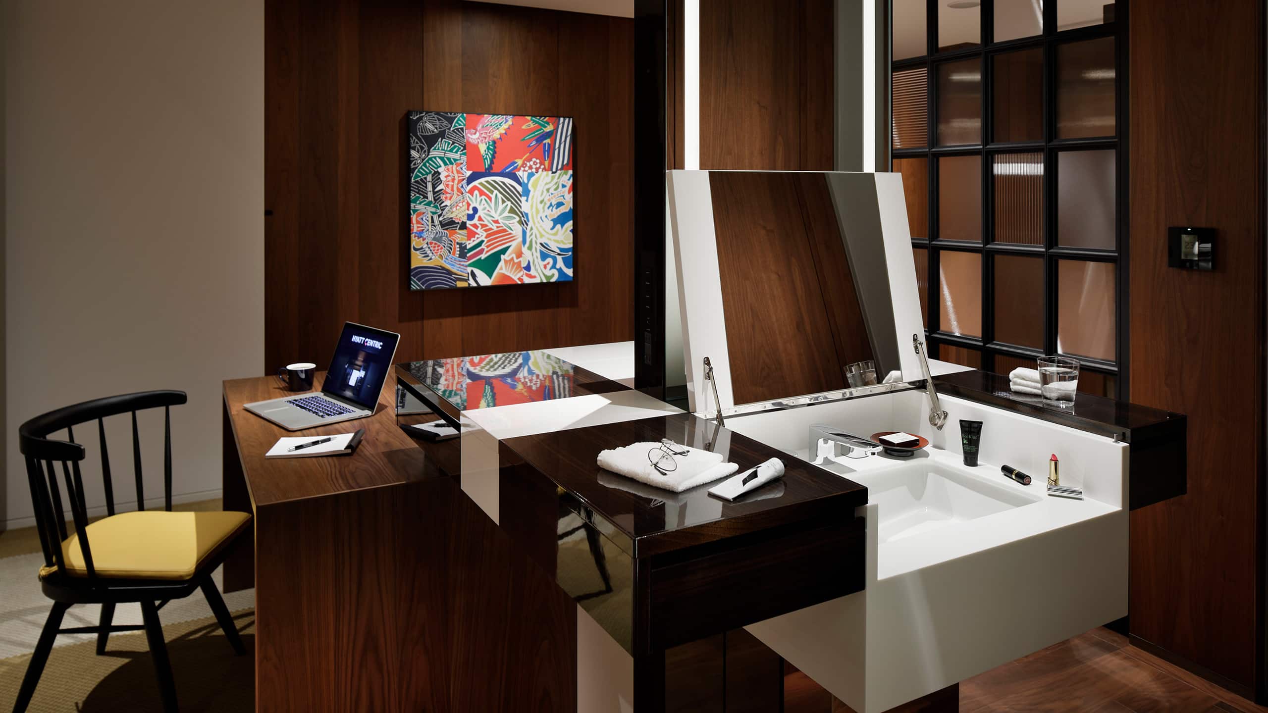 Hyatt Centric Ginza Tokyo Deluxe Multifunction Table