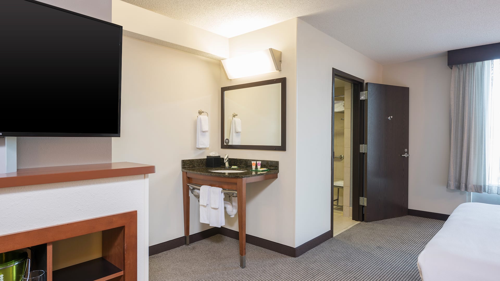 Hyatt Place Lexington Guest Room
