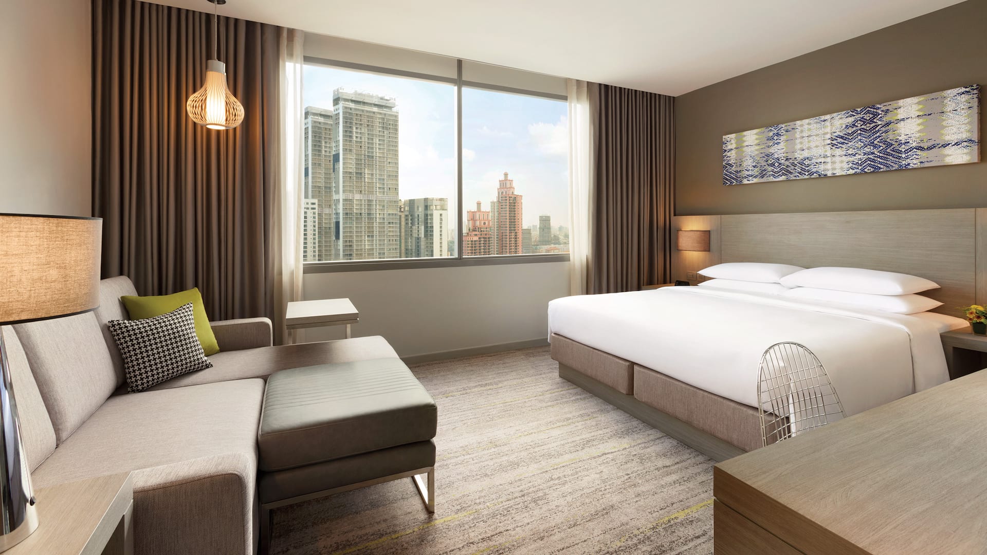 1/3 Hyatt Place Bangkok Sukhumvit View King with Sofa Bed