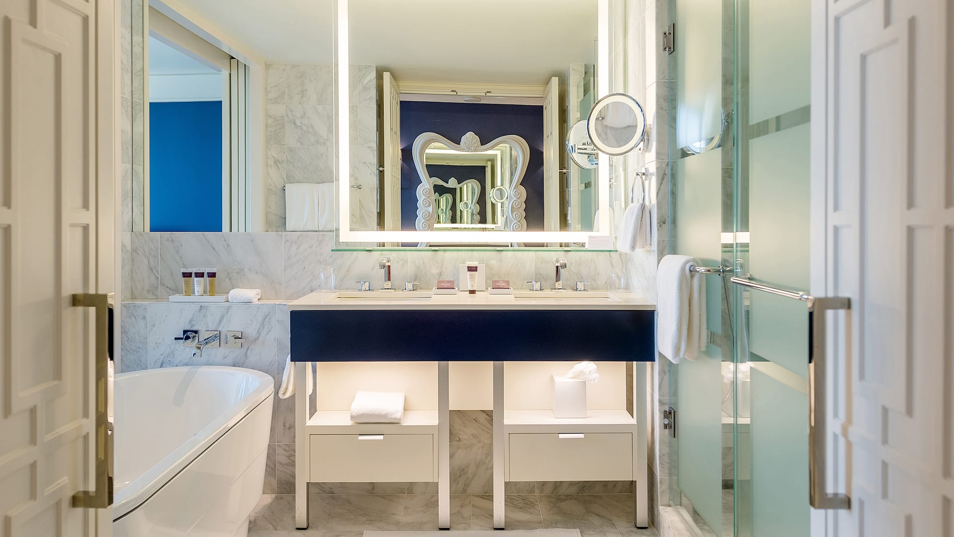 4/4 Standard bathroom