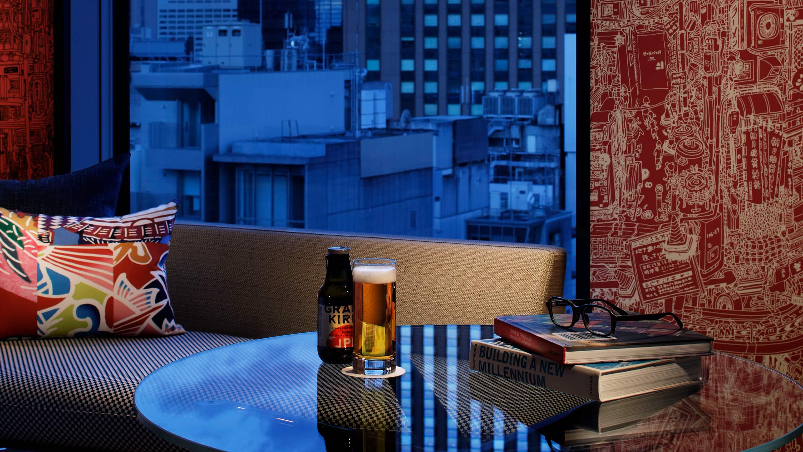 4 de 5 Hyatt Centric Ginza Tokyo Window Detail