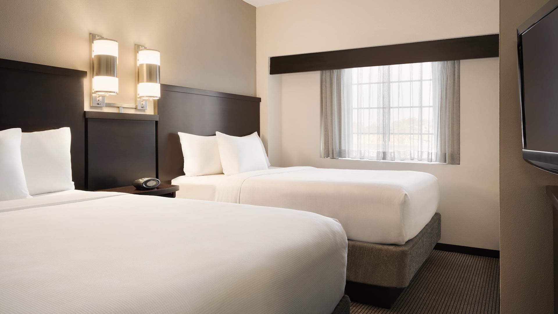 Hyatt Place Philadelphia/King of Prussia Queens Room with Couch