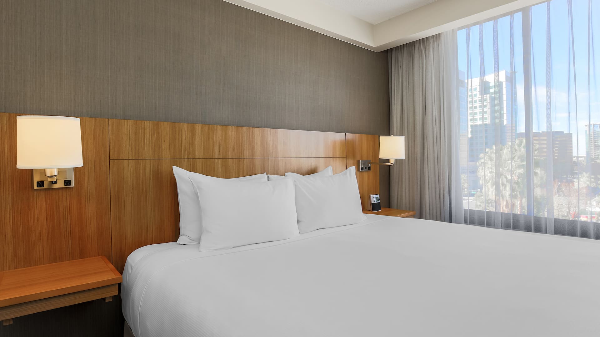 Hyatt Place San Jose/Downtown King Bed