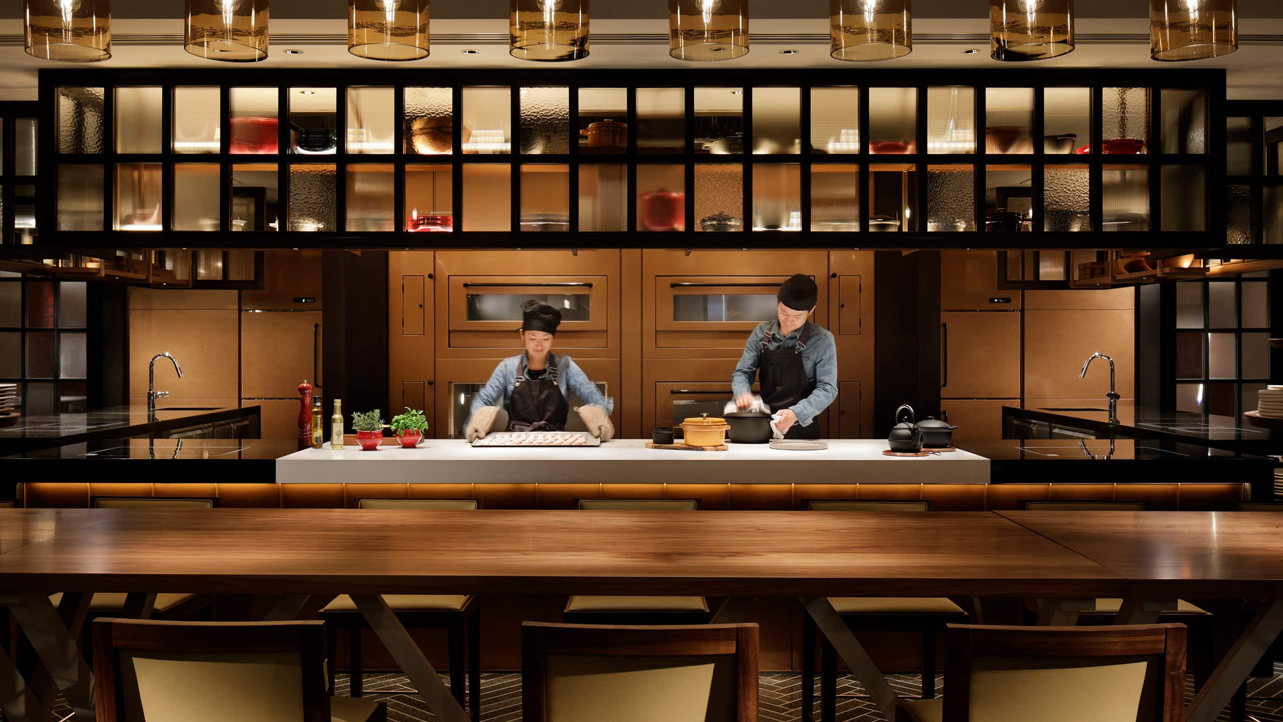 NAMIKI667 Restaurant, Bar & Lounge in Ginza | Hyatt Centric Ginza