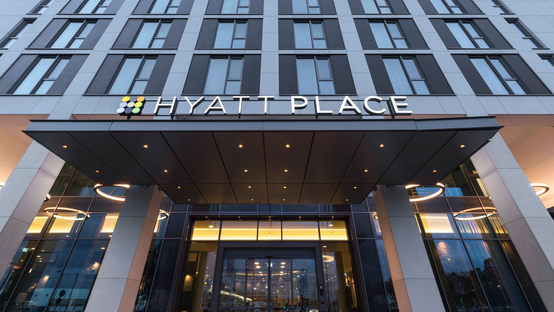 Frankfurt Flughafen Hotel Und Kostenloses Parken www.hyatt.com