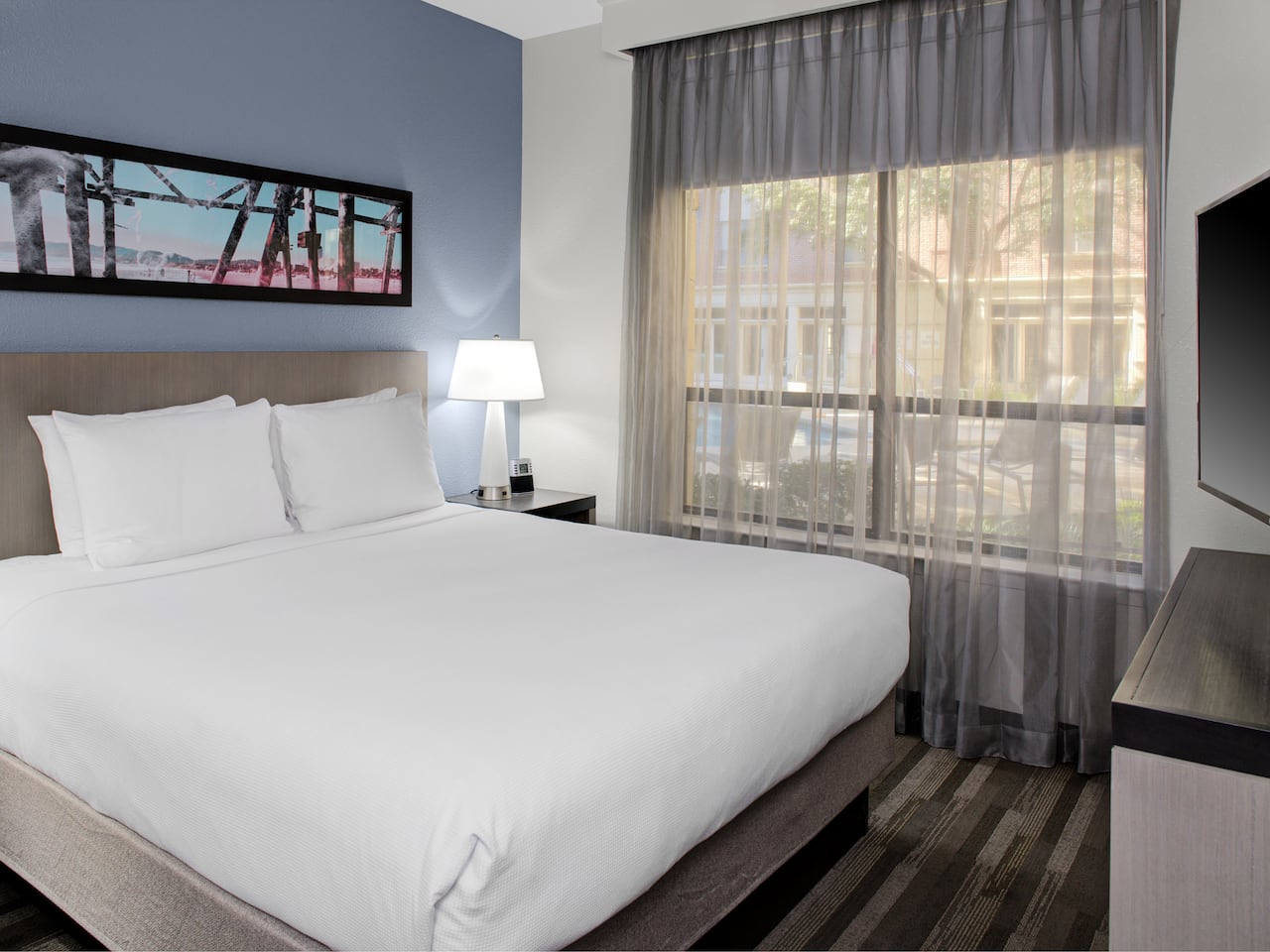 Hyatt House Dallas / Lincoln Park King Bed