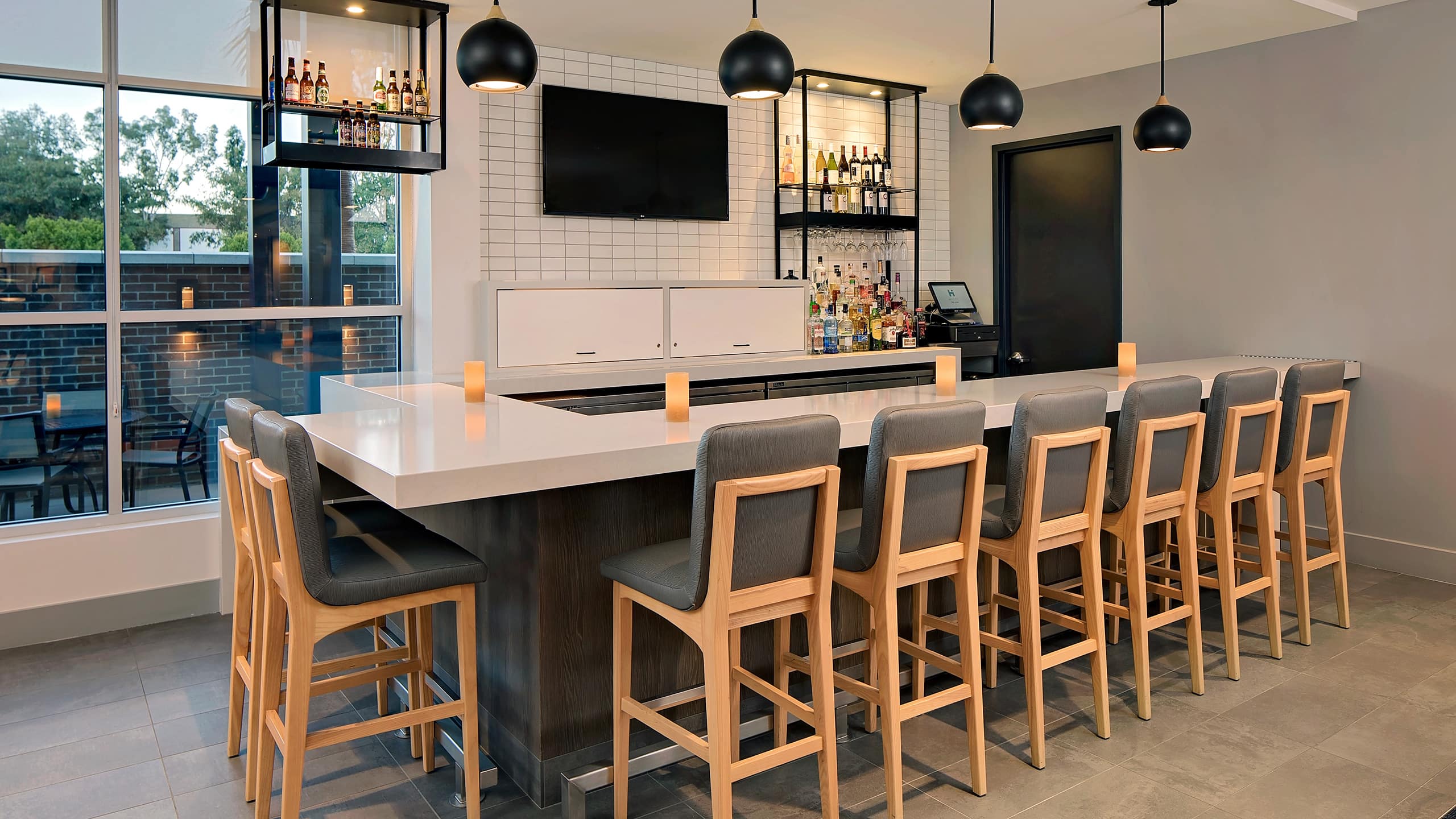 Hyatt House Irvine/John Wayne Airport HBAR