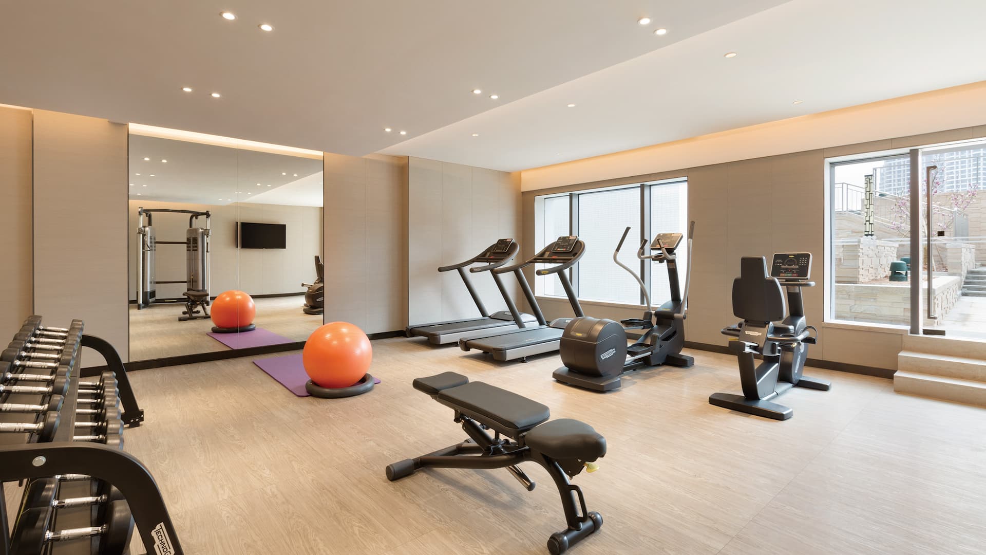 Hyatt Place Zhuhai Jinshi Gym Room