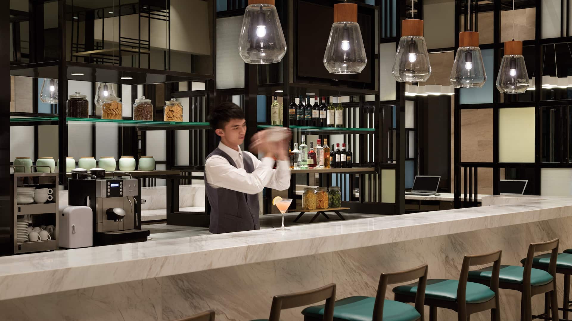 Hyatt Place Zhuhai Jinshi H Bar