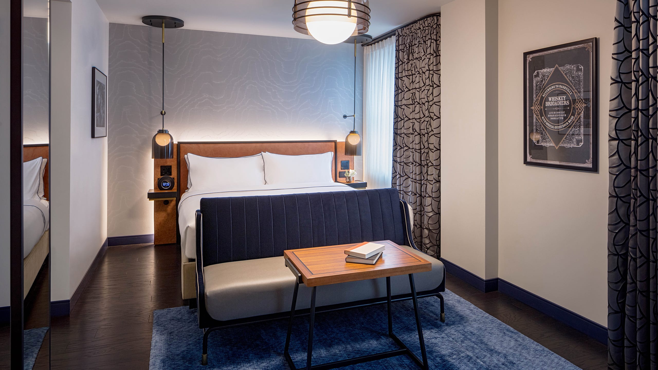 Holston House Nashville Deluxe King