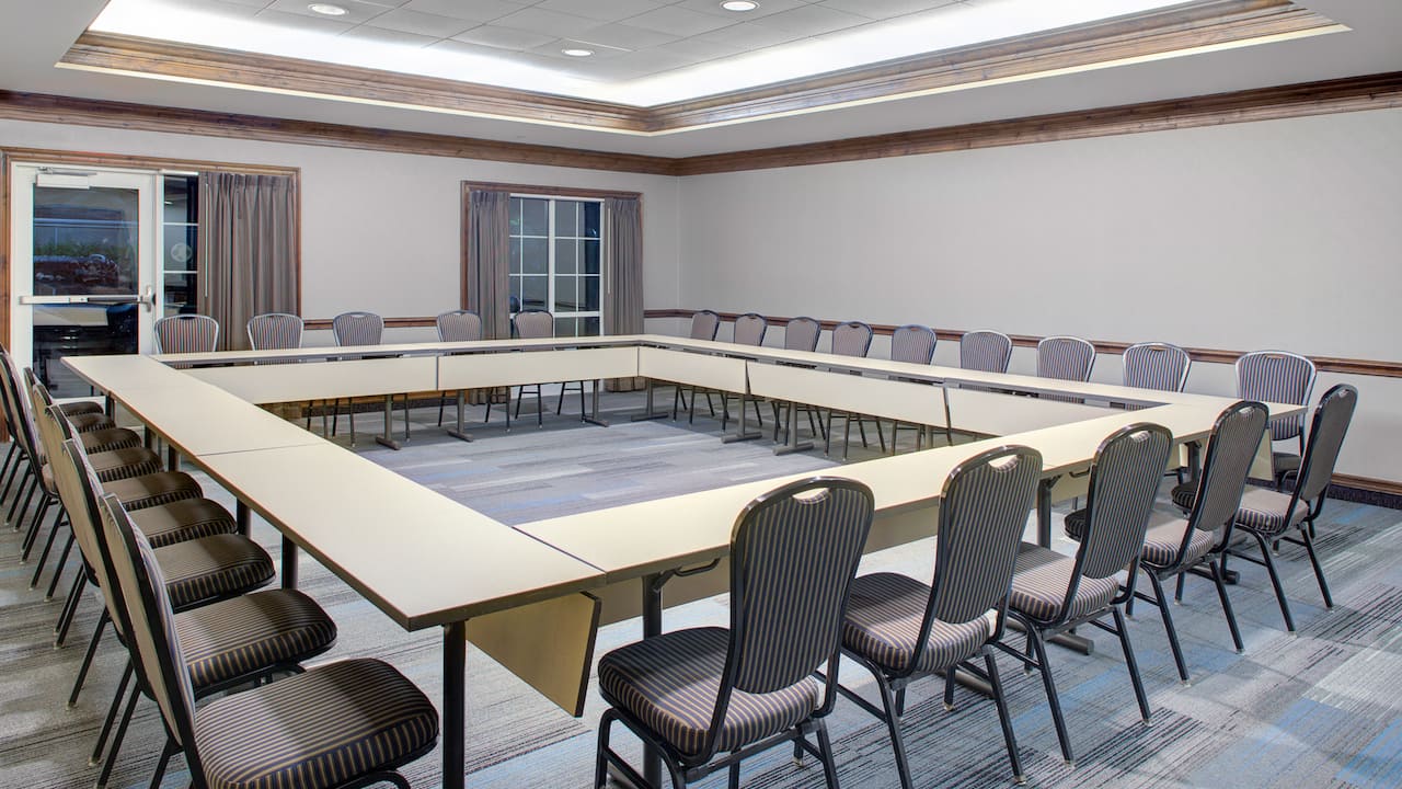 Meeting room in Branchburg hotel with square shape set up at Hyatt House Branchburg