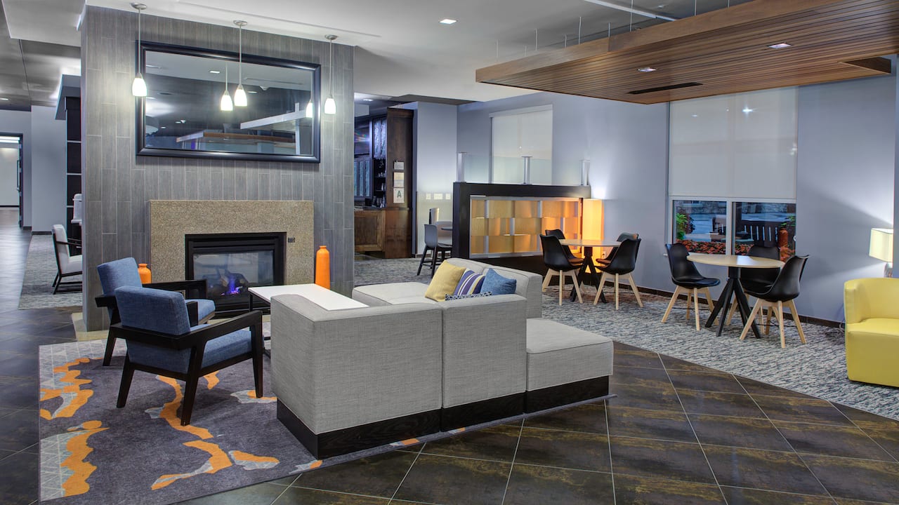 Lobby seating with common area at Hyatt House Shelton