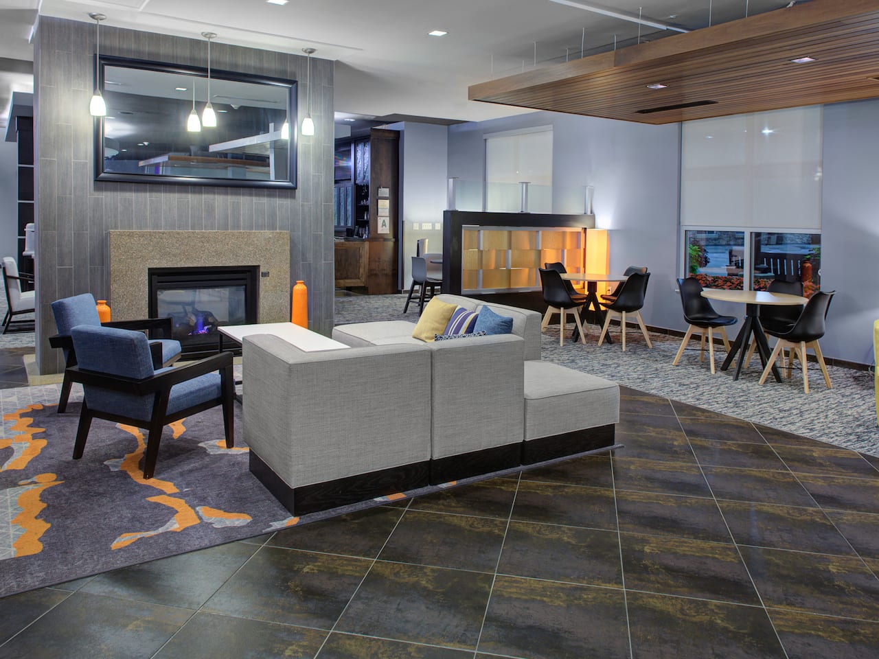 Lobby seating with common area at Hyatt House Shelton