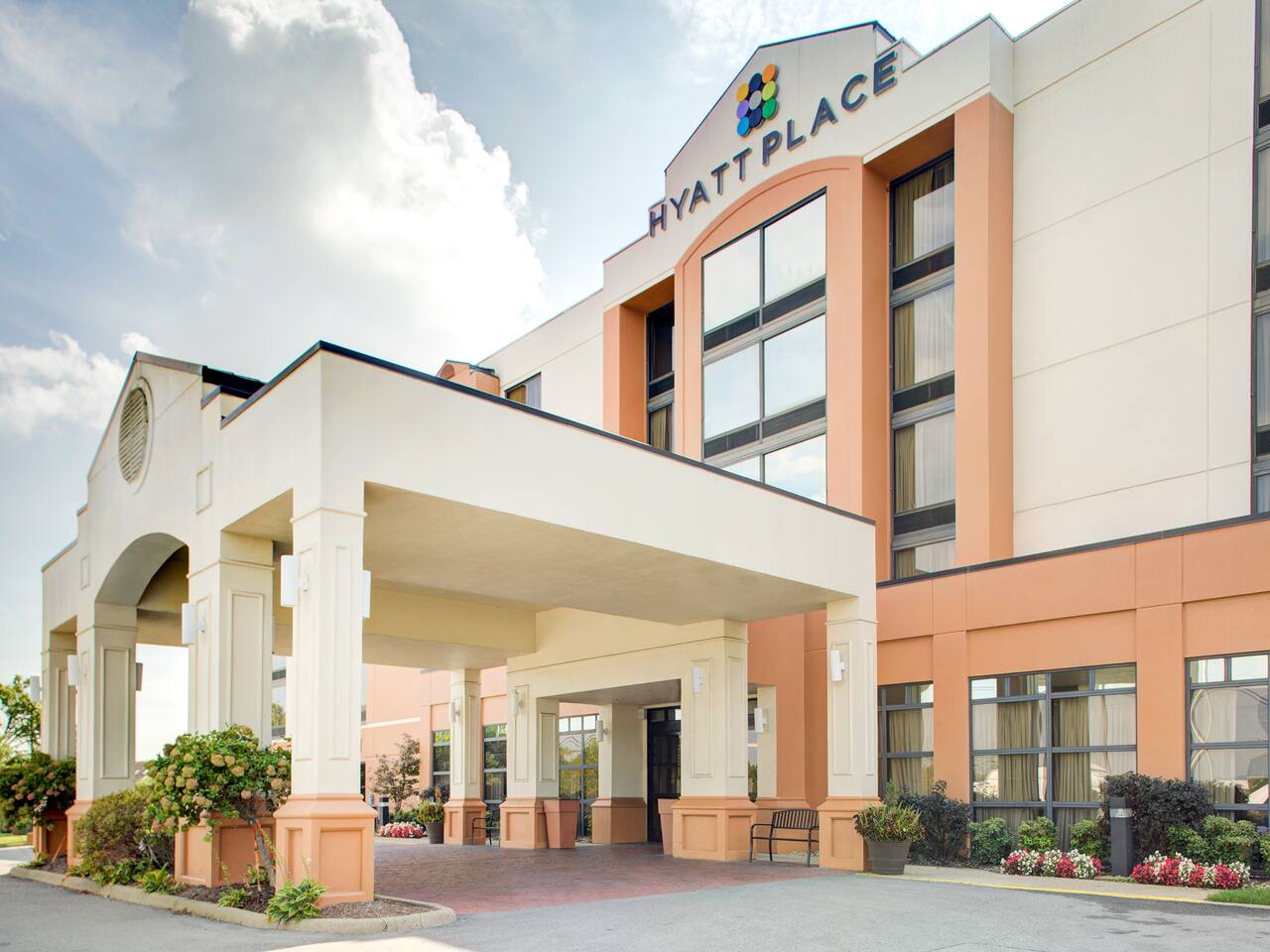 Louisville hotel exterior image at Hyatt Place Louisville East